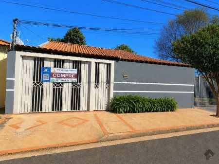 Casa-Térrea em Giocondo Orsi