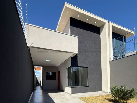 Casa-Térrea em Rita Vieira