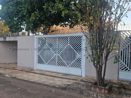Casa-Térrea em Santo Antônio