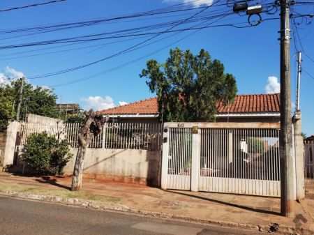Casa-Térrea em Jardim Leblon