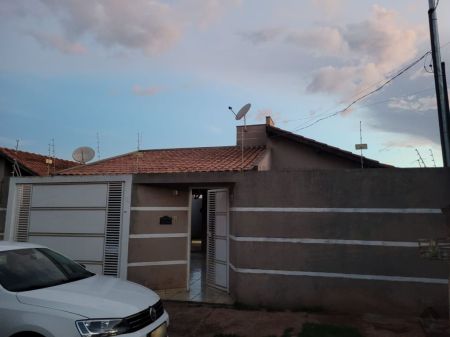 Casa-Térrea em Centenário