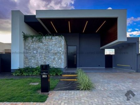 Casa-Térrea-Condomínio em Residencial Alphaville III