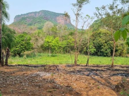 Terreno-Condomínio em Distrito de Camisão