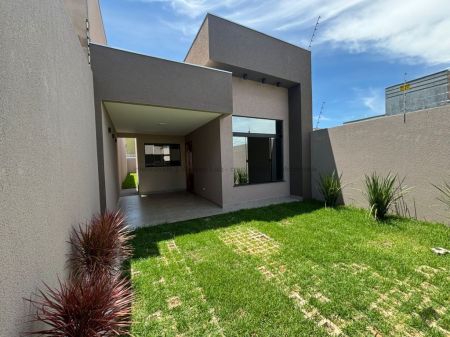 Casa-Térrea em Loteamento Água Limpa Park