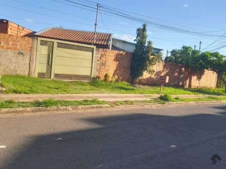 Casa-Térrea em Carandá Bosque III