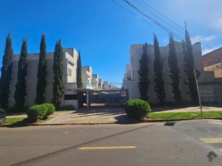 Sobrado-Condomínio em Vila do Polonês
