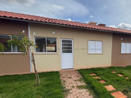 Casa-Térrea-Condomínio em Parati