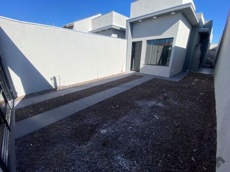 Casa-Térrea em Residencial Figueiras do Parque
