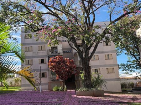 Apartamento em Monte Castelo