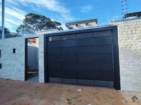 Casa-Térrea em Rita Vieira