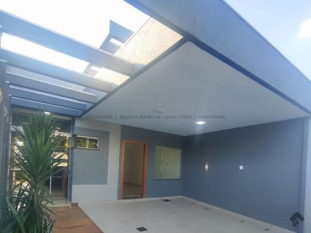Casa-Térrea em Rita Vieira