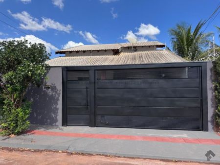 Casa-Térrea em Loteamento Guanandi II