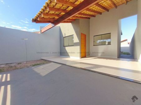 Casa-Térrea em Jardim São Conrado