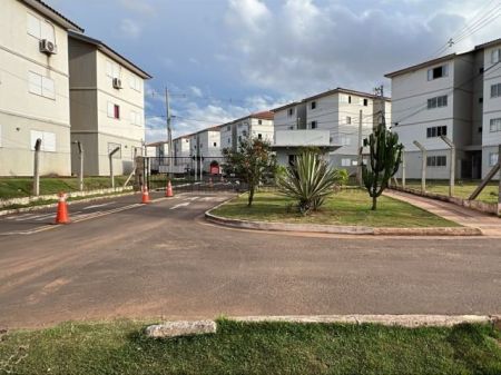 Apartamento em Jardim Canguru