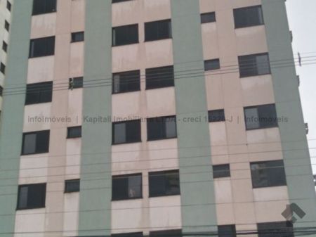 Apartamento em Centro
