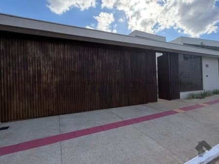 Casa-Térrea em Carandá