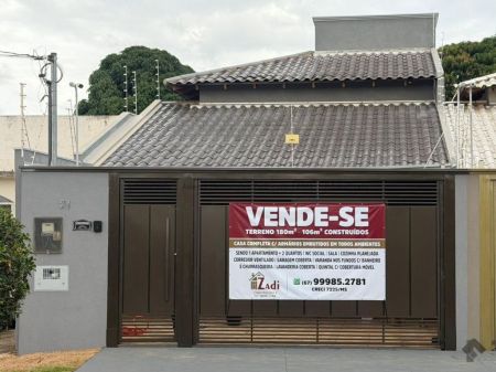 Casa-Térrea em Vila Belo Horizonte