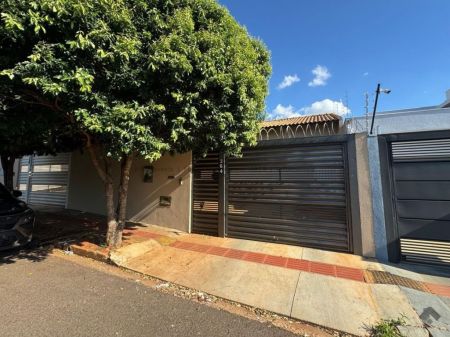 Casa-Térrea em Vila Manoel Taveira