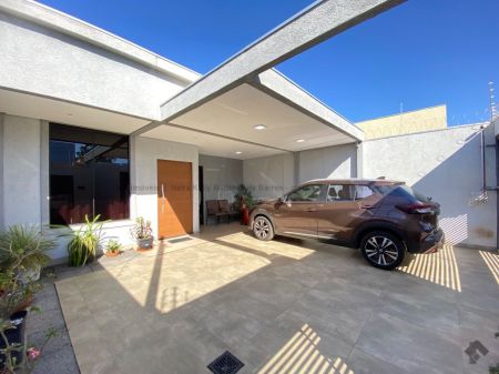 Casa-Térrea em Loteamento Água Limpa Park