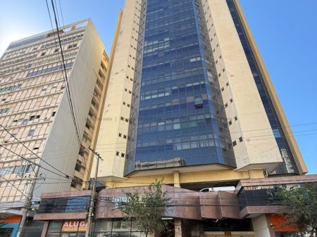 Sala / Salão / Loja em Centro