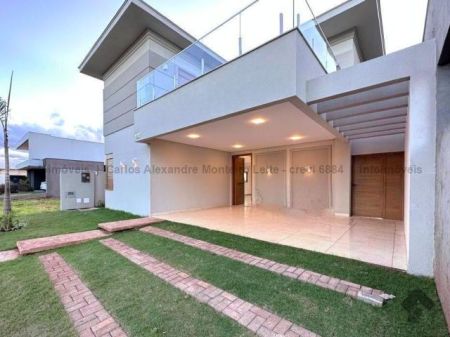 Sobrado-Condomínio em Residencial Alphaville III