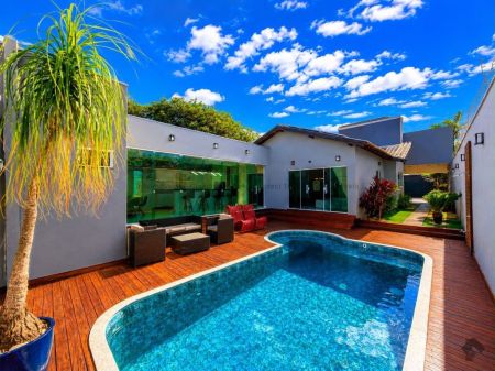 Casa-Térrea em Vila Carlota
