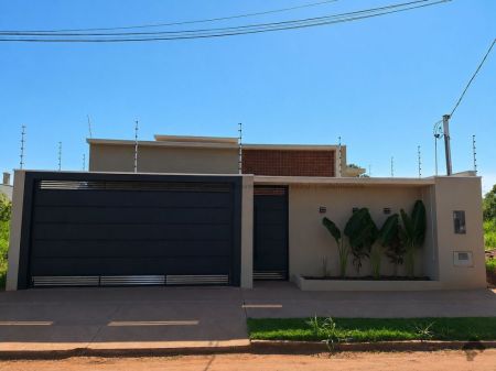 Casa-Térrea em Vila Nasser