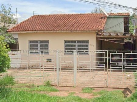 Casa-Térrea em Vila Nasser