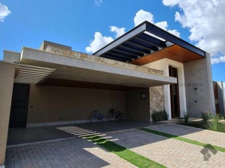 Casa-Térrea-Condomínio em Residencial Alphaville II