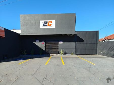 Sala / Salão / Loja em Cruzeiro