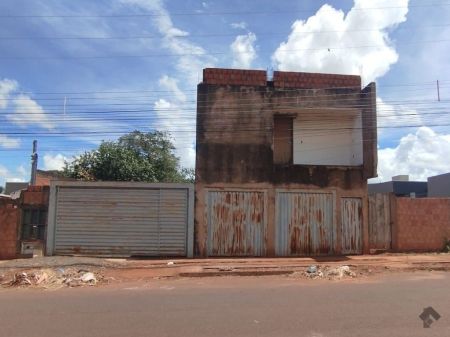 Casa Comercial em Jardim das Cerejeiras