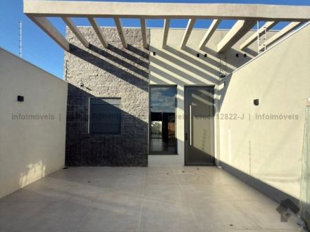 Casa-Térrea em Rita Vieira