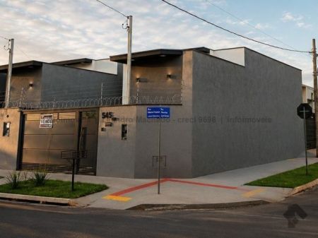Casa-Térrea em Vila Nasser