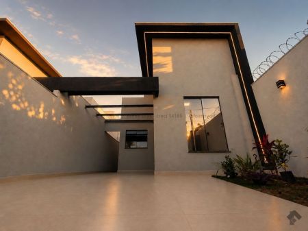 Casa-Térrea em Jardim Seminário