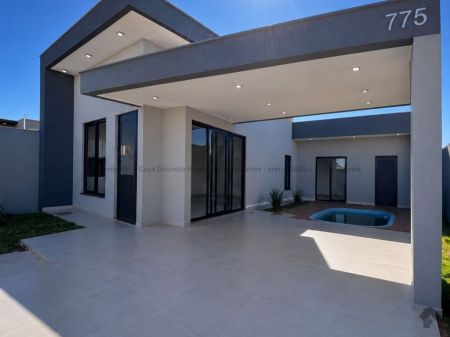 Casa-Térrea em Vival dos Ipês