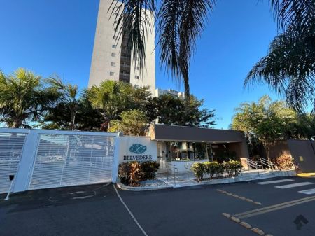 Apartamento em Seminário