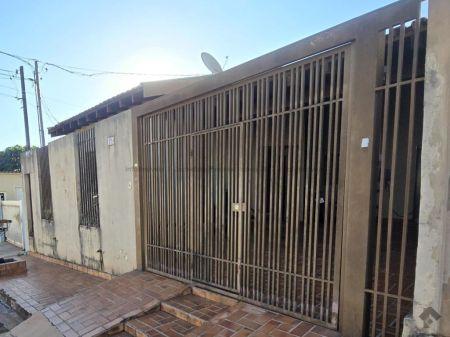 Casa-Térrea em Maria Aparecida Pedrossian