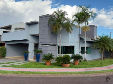Casa-Térrea-Condomínio em Pq. Residencial Damha II