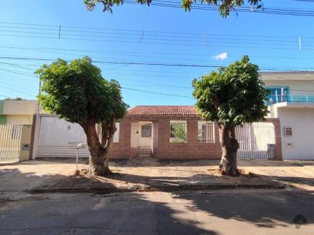 Casa-Térrea em Vila Taveirópolis