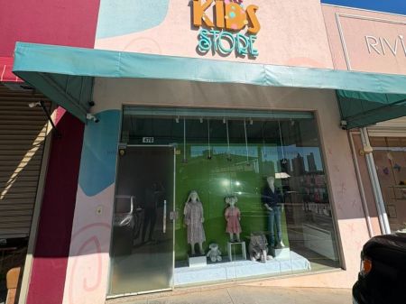 Ponto Comercial / Box em Chácara Cachoeira