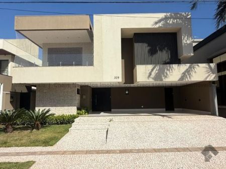 Sobrado-Condomínio em Pq. Residencial Damha II