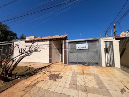 Casa-Térrea em Cidade Jardim