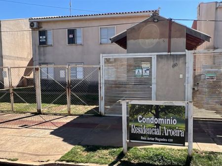 Apartamento em Jardim Centro Oeste