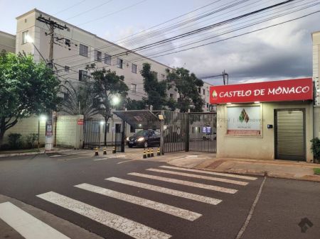Apartamento em Pioneiros