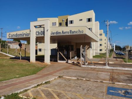 Apartamento em Aero Rancho