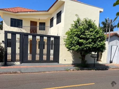 Sobrado em Vila Palmira
