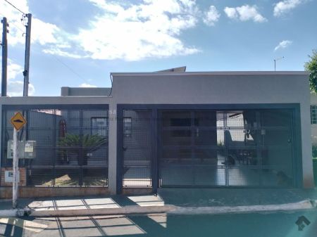 Casa-Térrea-Condomínio em Coronel Antonino