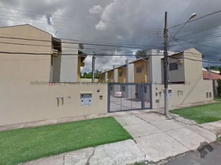 Sobrado-Condomínio em Santa Fé