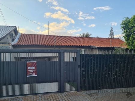 Casa-Térrea em Jardim Autonomista
