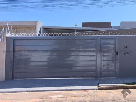 Casa-Térrea em Carandá